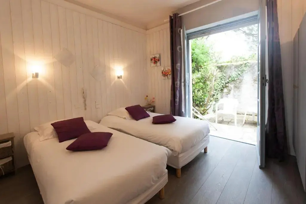 Standard Double room (twin beds)