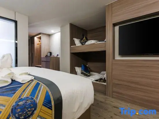 Standard Double Family room (full double bed)