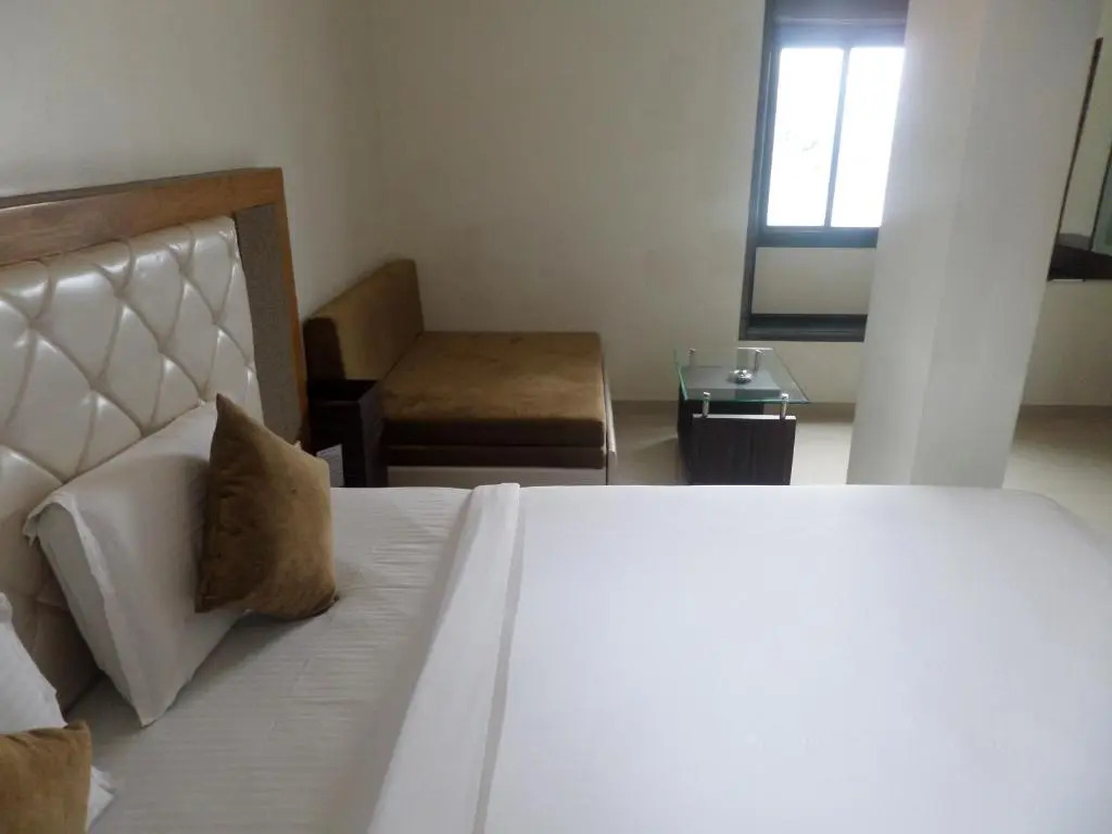 行政套房，享有城市景觀，配備雙人床