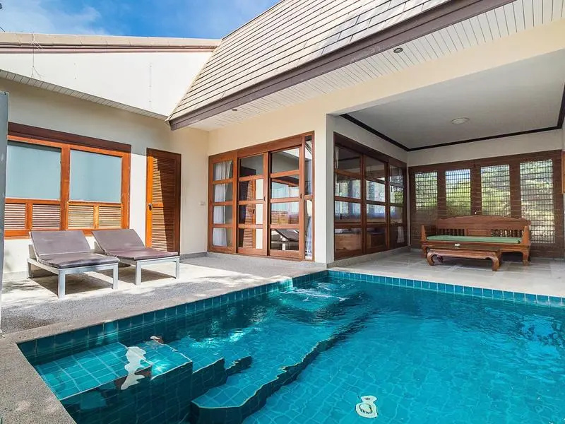 Villa with pool view
