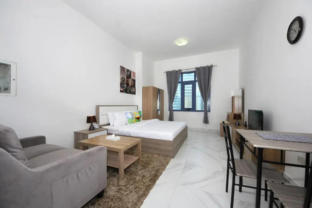 Signature Holiday Homes - Furnished Studio in Palace Tower 2, Silicon Oasis - Général