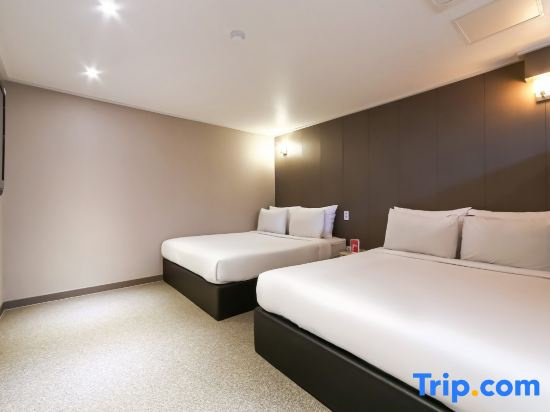 Standard Double room (twin beds)