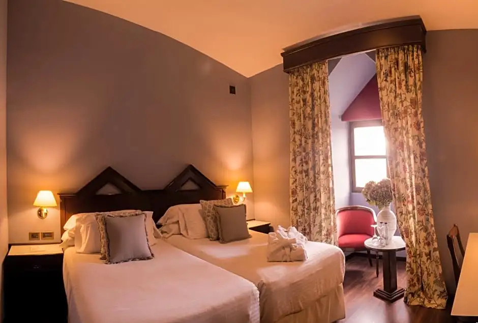 Hotel Ciudad De Ubeda - Chambres