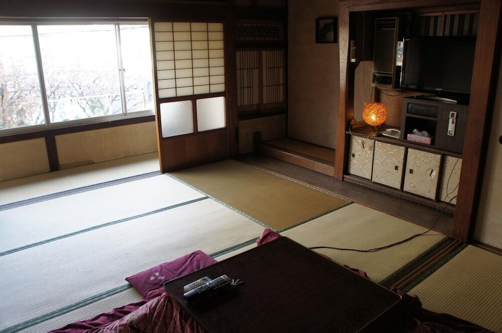 Miyoshiya Ryokan by null
