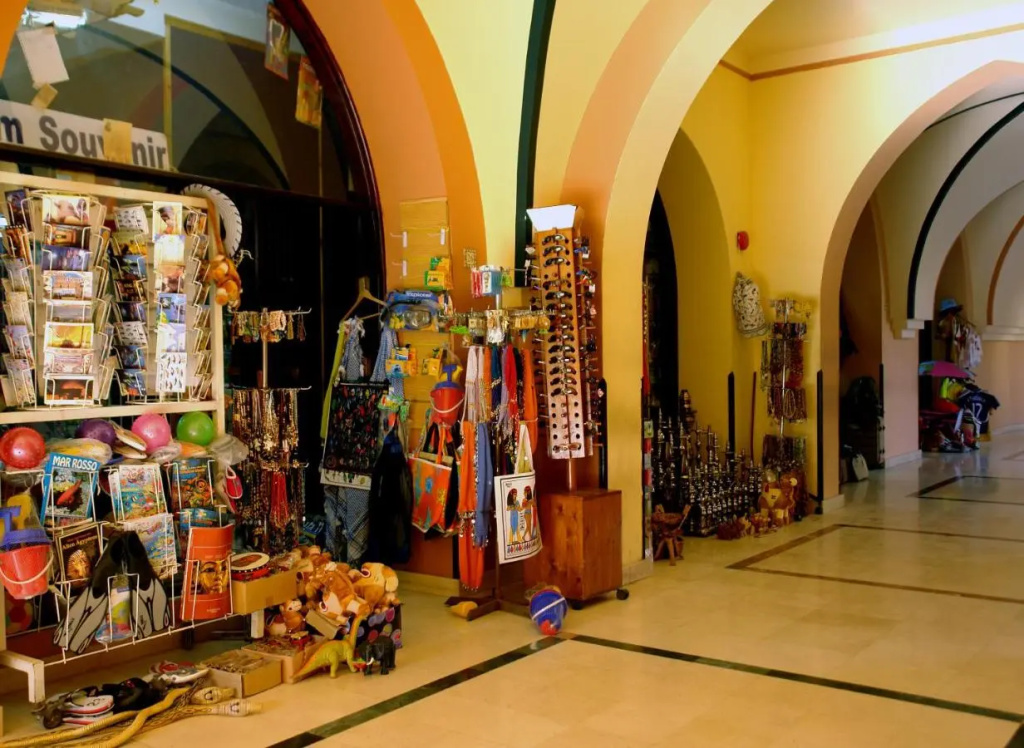 JAZ Makadi Saraya Resort: Browse postcards, souvenirs, clothing, and accessories in the resort’s gift shop.