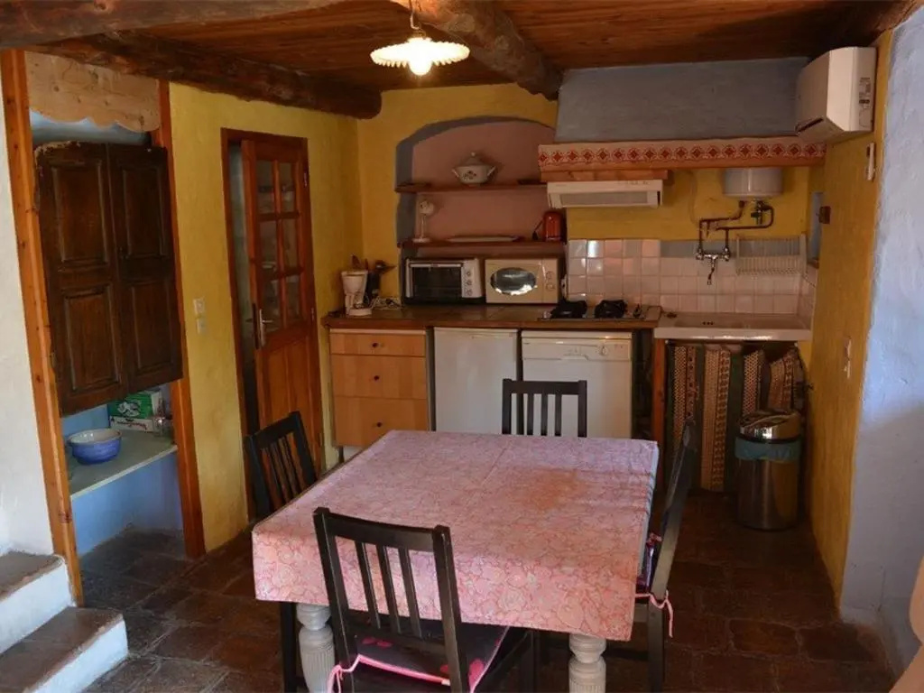 Afficher la photo 7 — Maison Grospierres, 2 Pièces, 3 Personnes - Fr-1-382-64