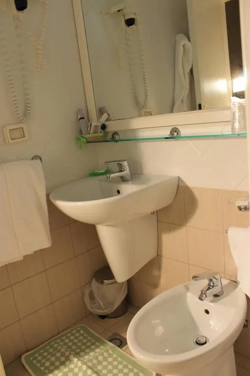 Albergo Punta De L'est - Chambres