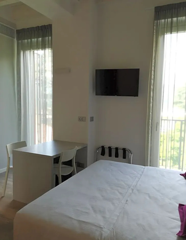 Superior room with lake view