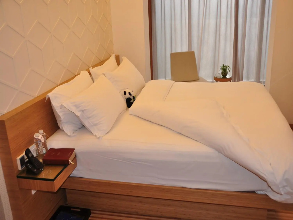 Economy room