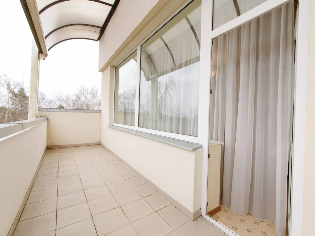 Balcony & Terrace