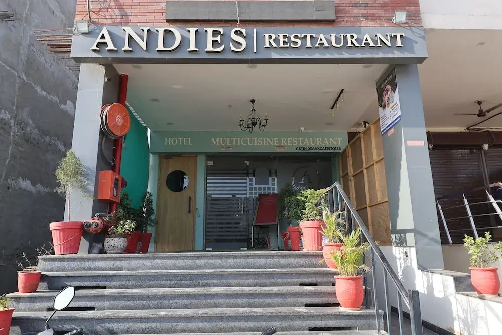 Andies Hotel