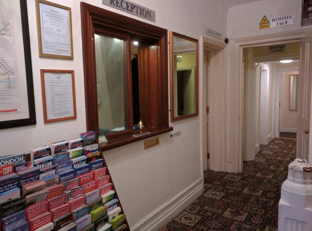 A to B HOTEL