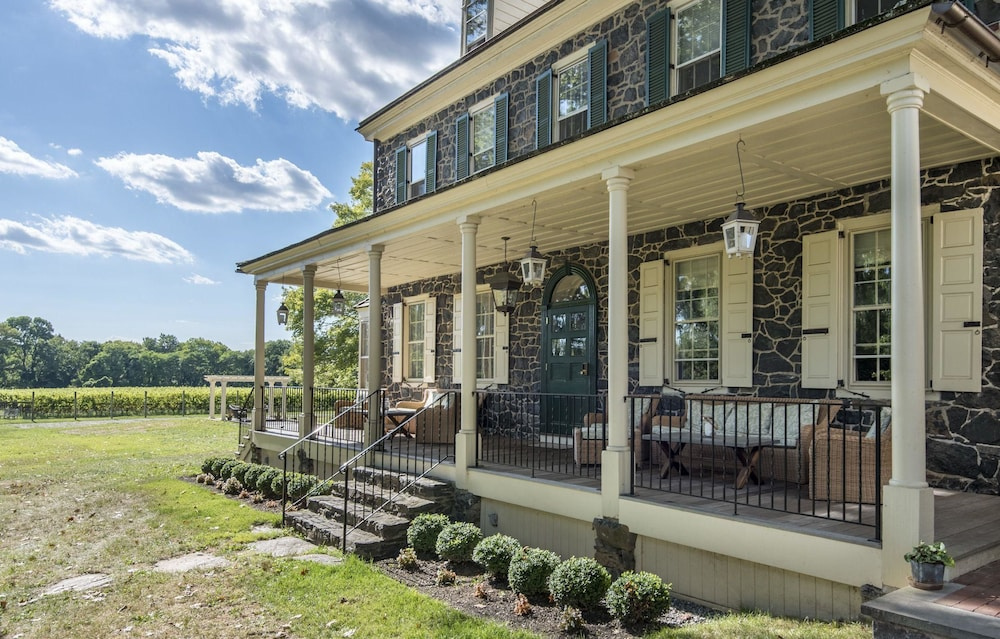 The Inn at Grace Winery