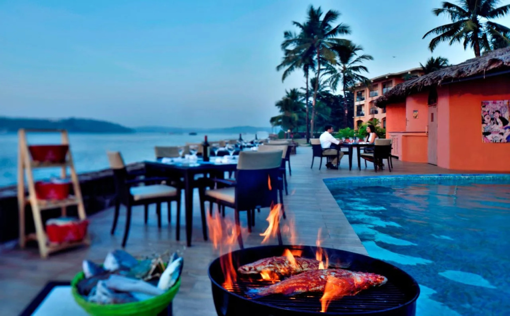 Beach & Waterfront