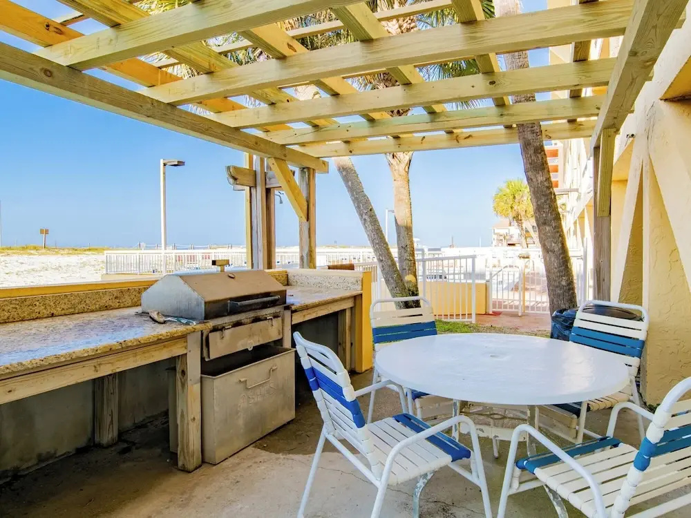 Driftwood Towers #4E by Southern Vacation Rentals