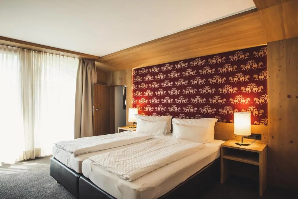 Hubertus Hotel - Café - Gasthaus - Chambres