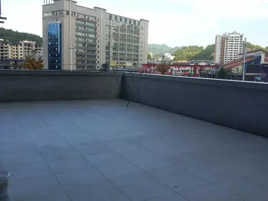 Fenggang Xinhe Apartment