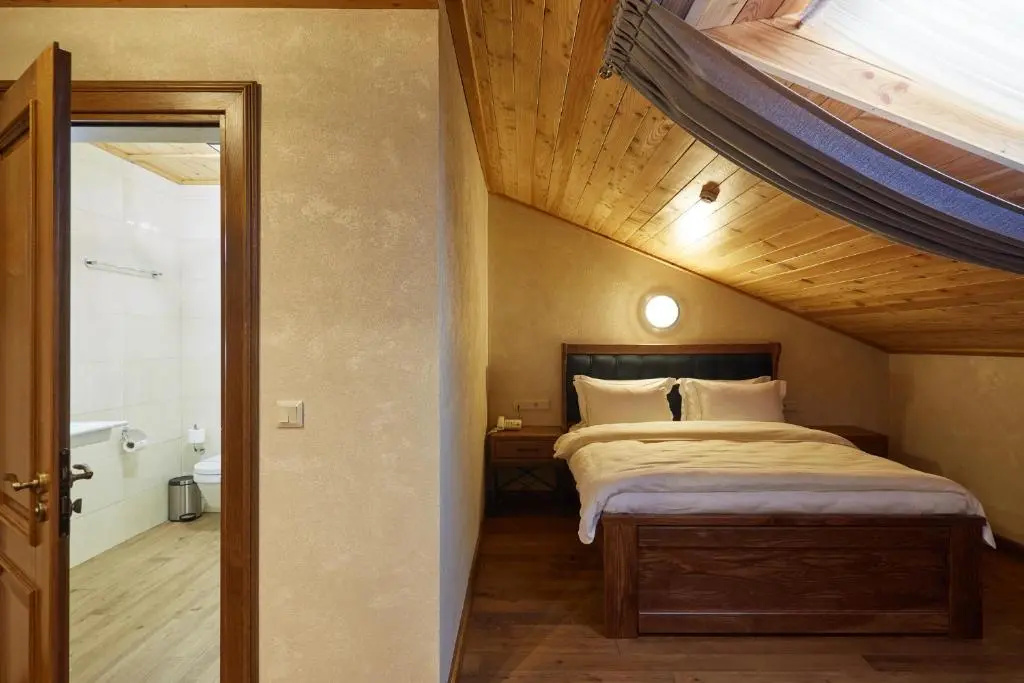 Standard Double Attic room (full double bed)