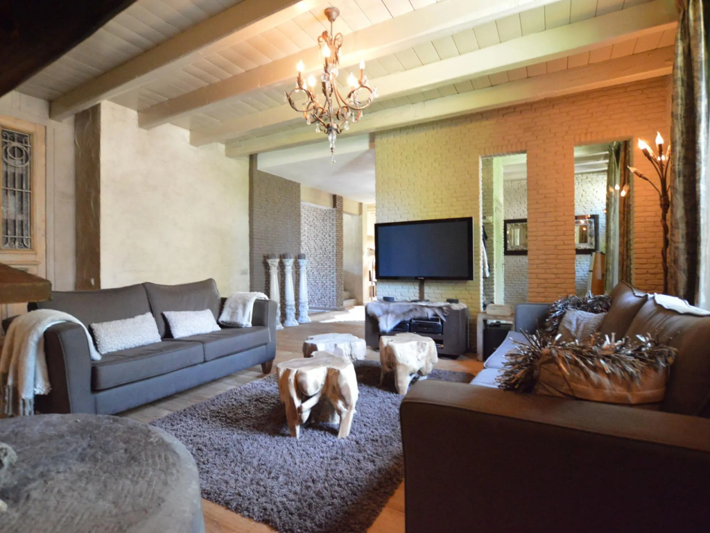 Quaint Holiday Home in Alphen-chaam With Jacuzzi - фото 4