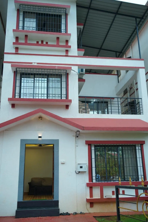 SWARAGAN HOLIDAYS VILLA 4 BHK AC LUXURY Room private pool