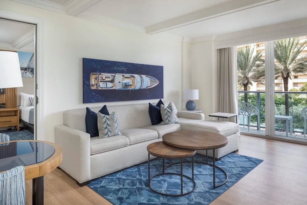 Double Suite with balcony and with ocean view (full double bed)