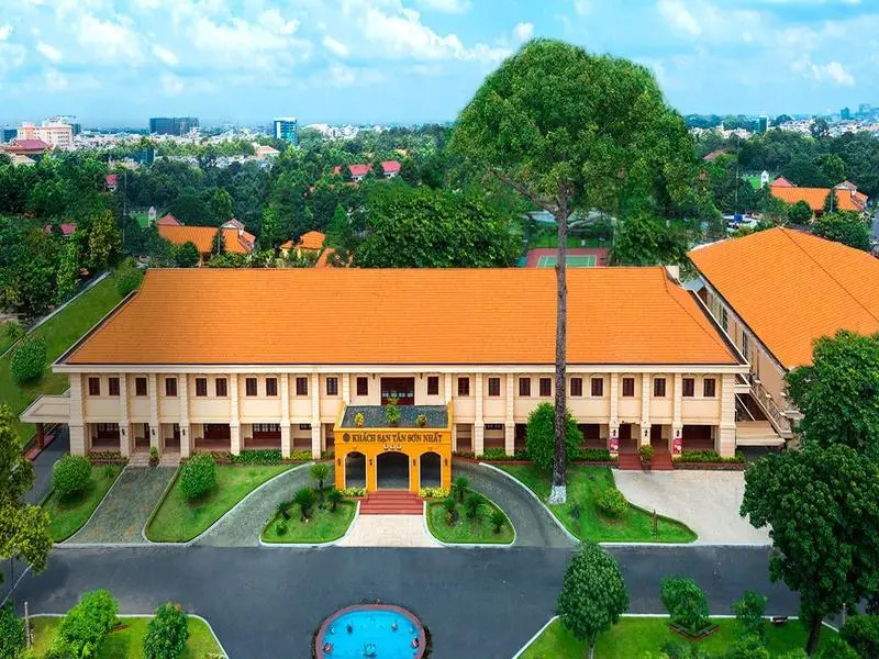 Tan Son Nhat Hotel - Chambres