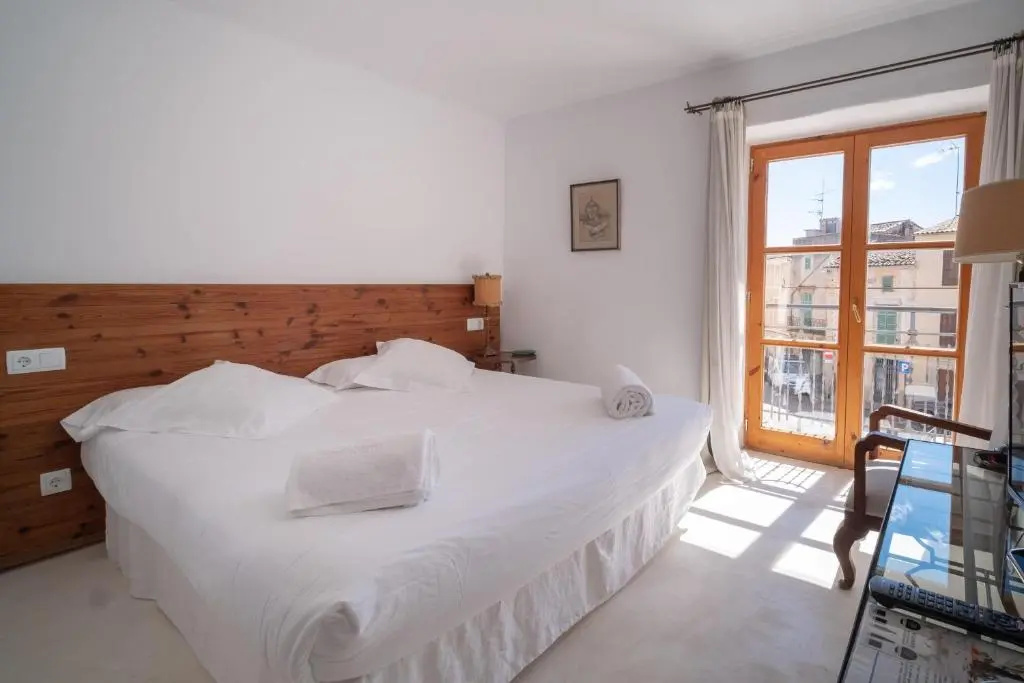 Economy Double room (full double bed)