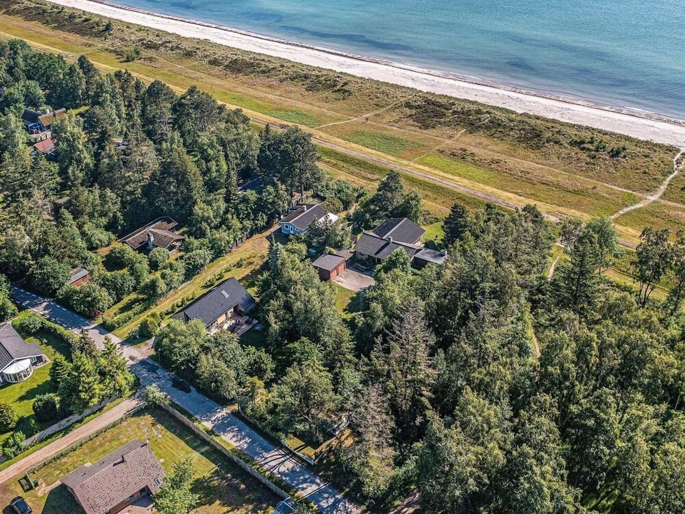 10 Person Holiday Home In Vaeggerlose