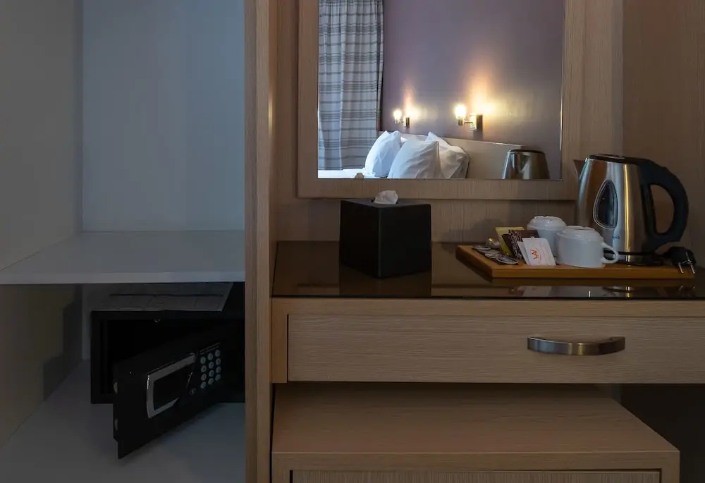 Economy Double Basement room (twin beds)