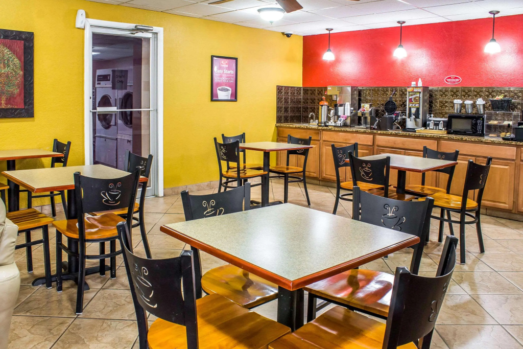 Food & Beverage