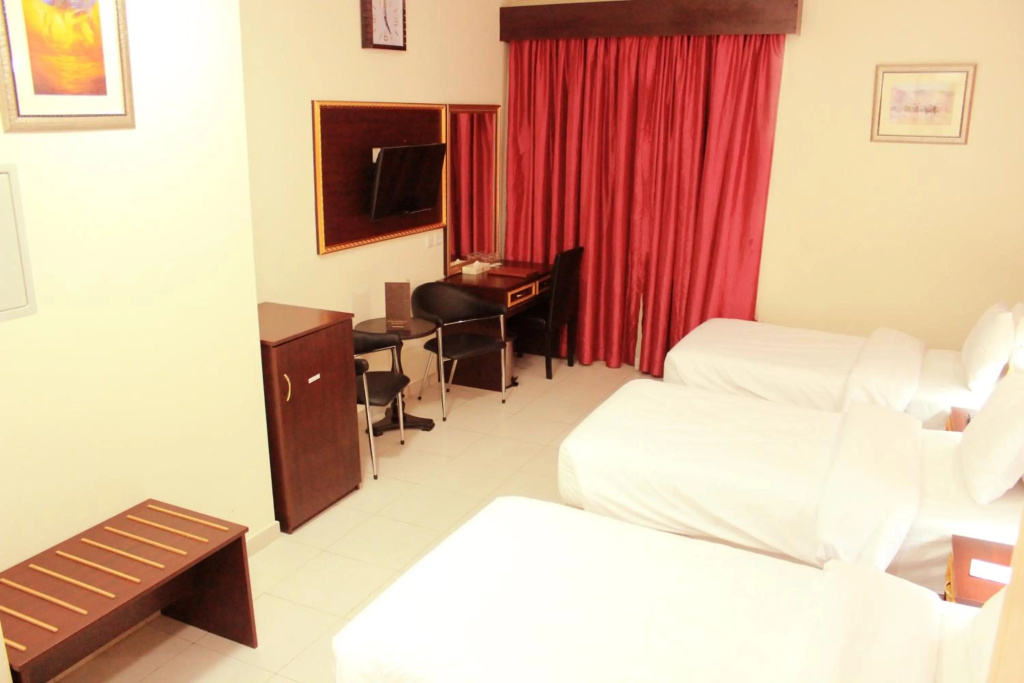 Отель Montreal Naif Hotel в Дубае