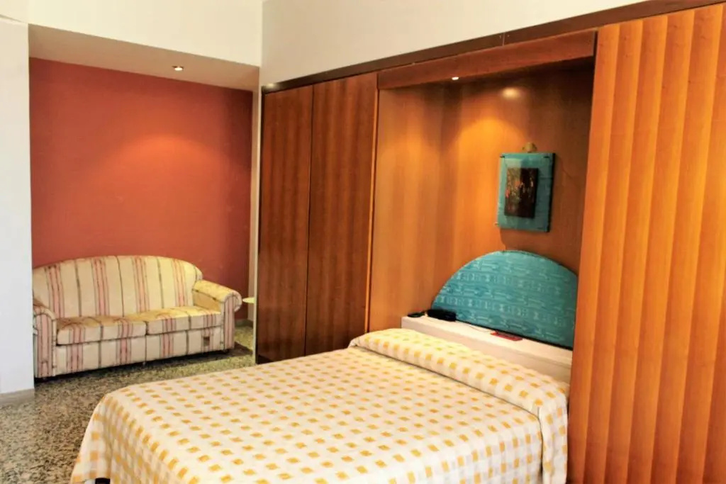 Standard Double room (full double bed)