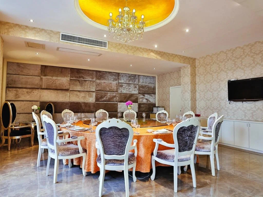 Food & Beverage