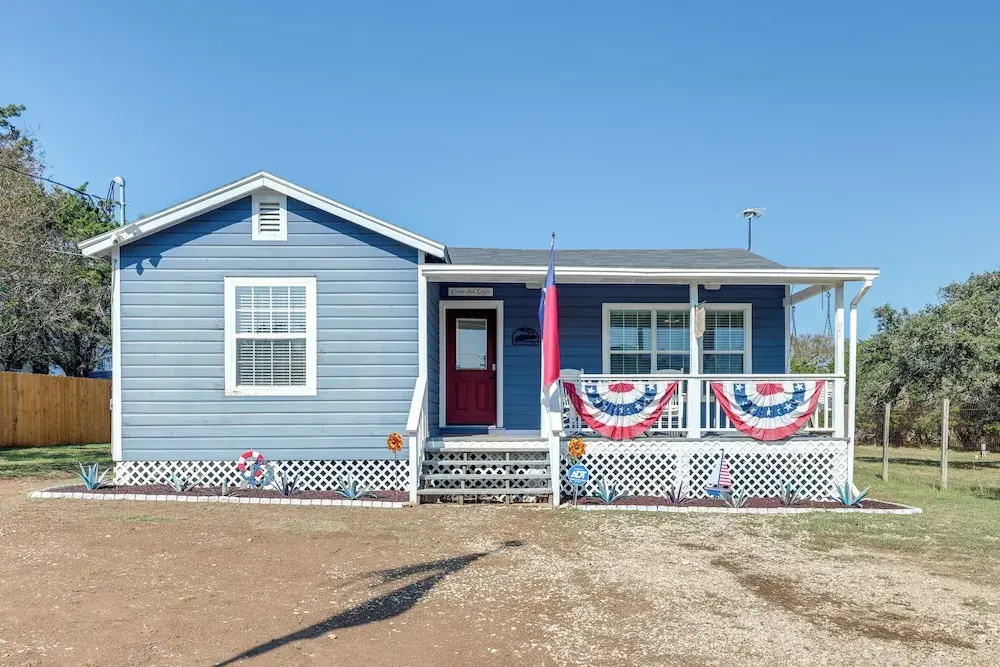 Peaceful Canyon Lake Retreat at Casa del Lago!