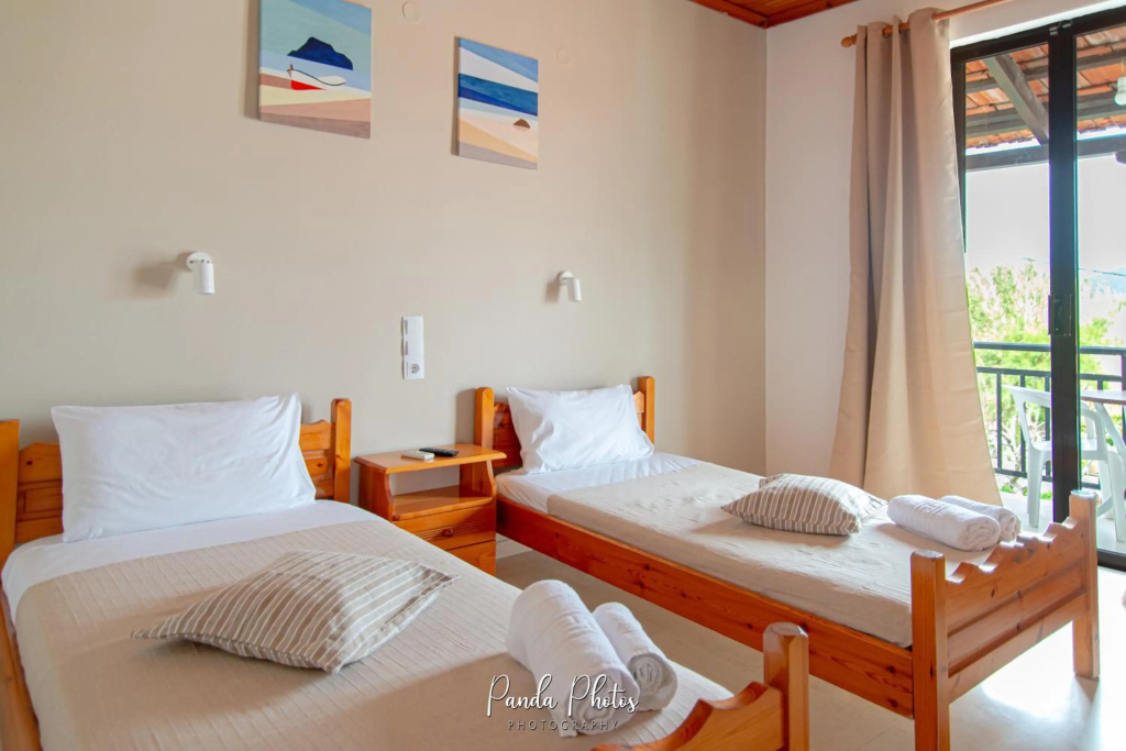 Zante Apts — 3