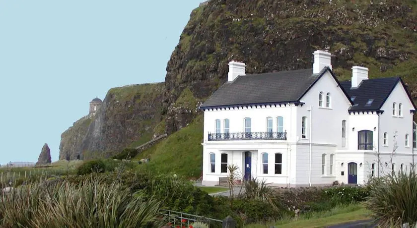 Downhill Beachhouse