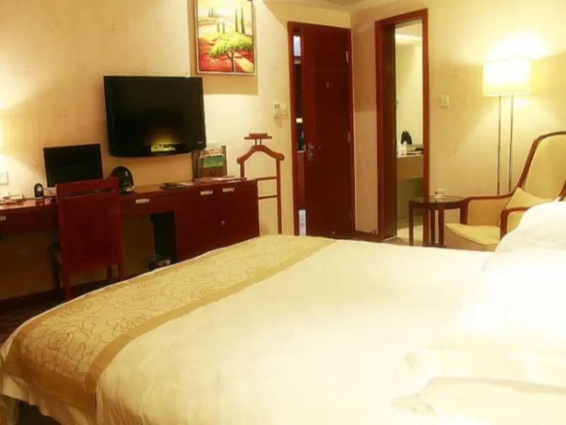 Executive Double Suite with city view full double bed