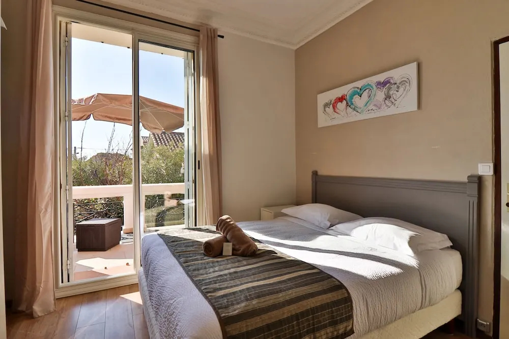 Studio with balcony