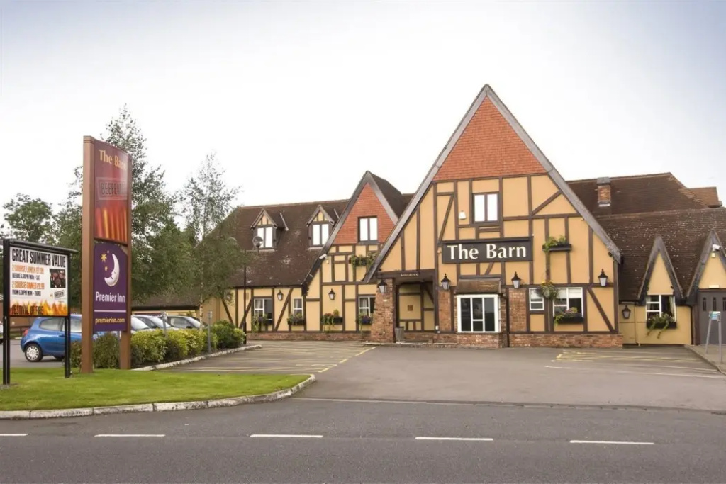 Premier Inn Solihull (Hockley Heath, M42) - фото 34
