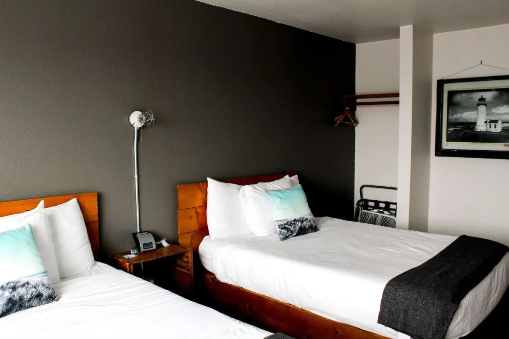 Adrift Hotel - Général