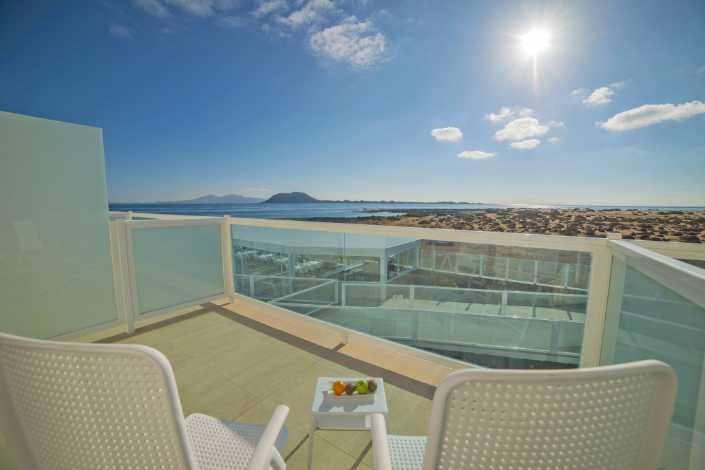 Balcony & Terrace