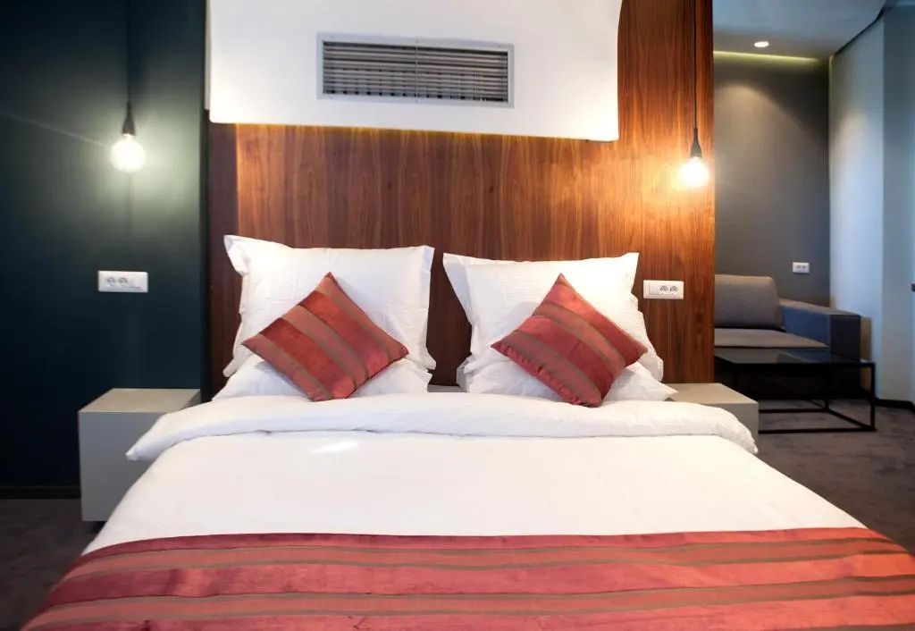 一睡房豪華雙人套房，配備雙人床