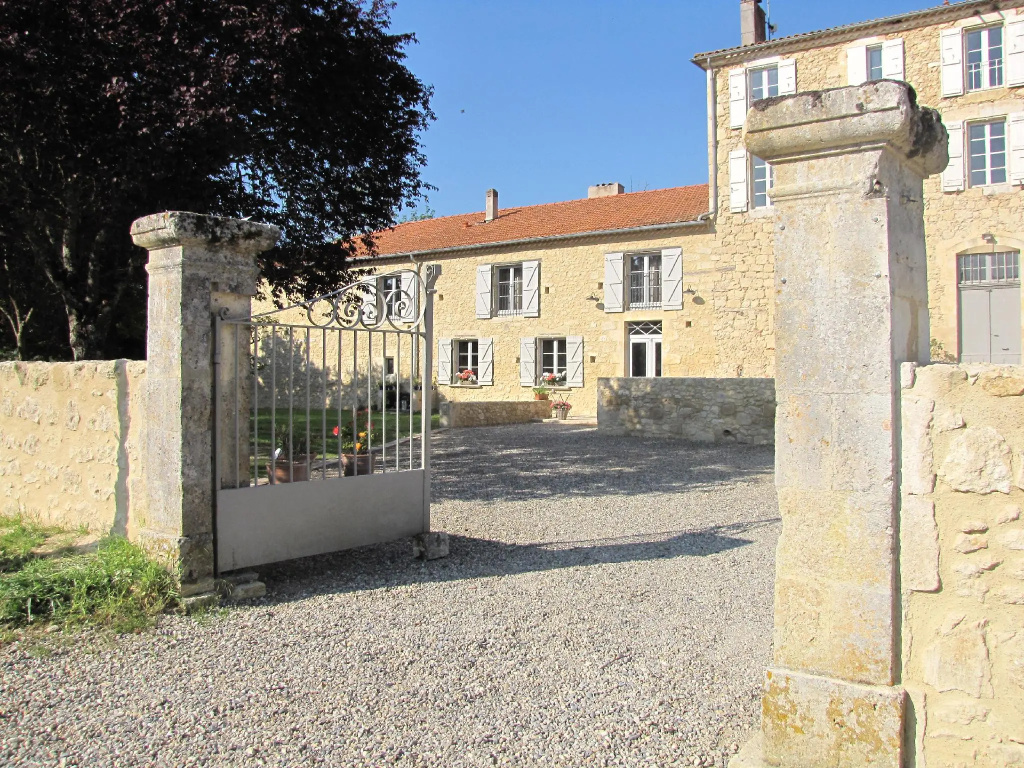 Maison Saint-Pé