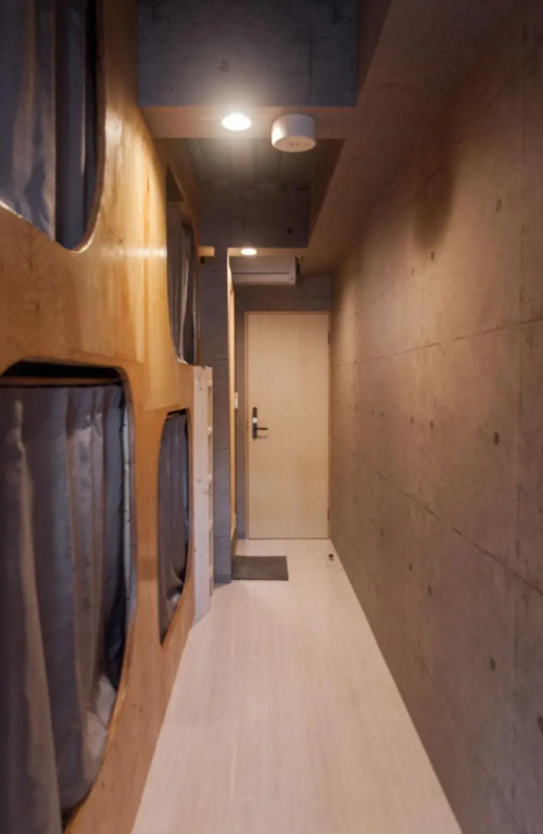 Standard Triple room