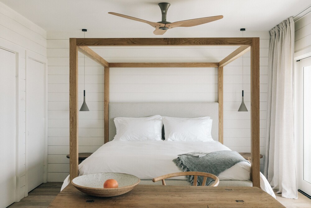 The Surfrider Hotel by null