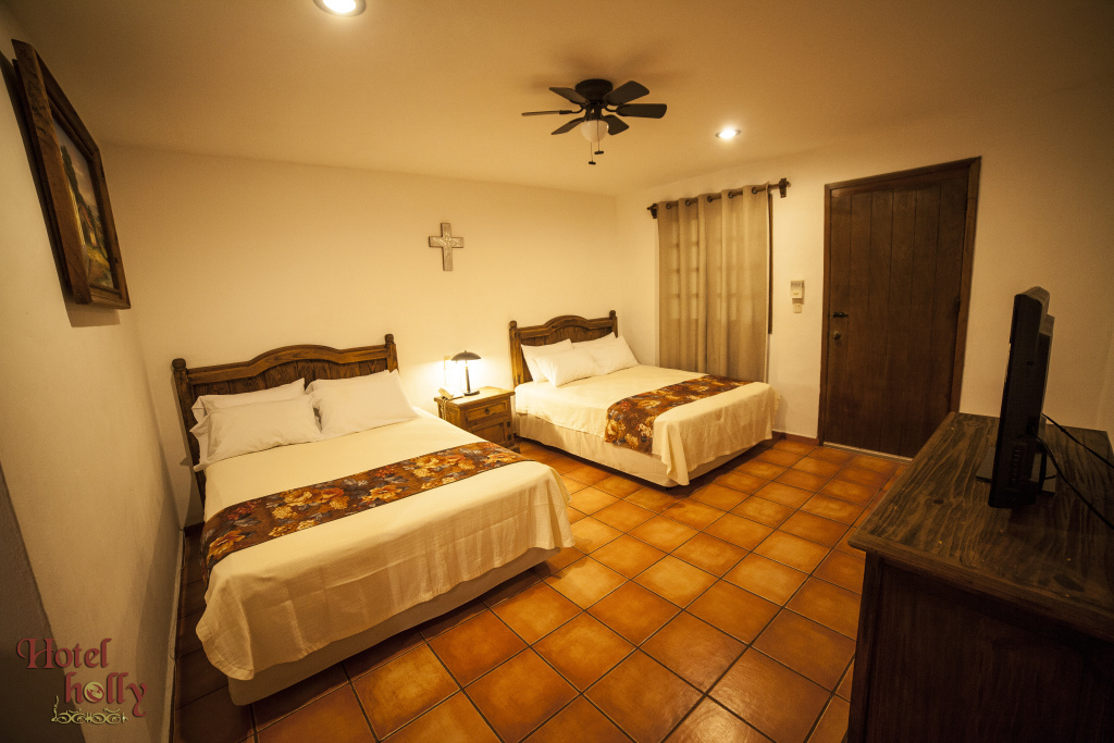 Hotel Holly — 3