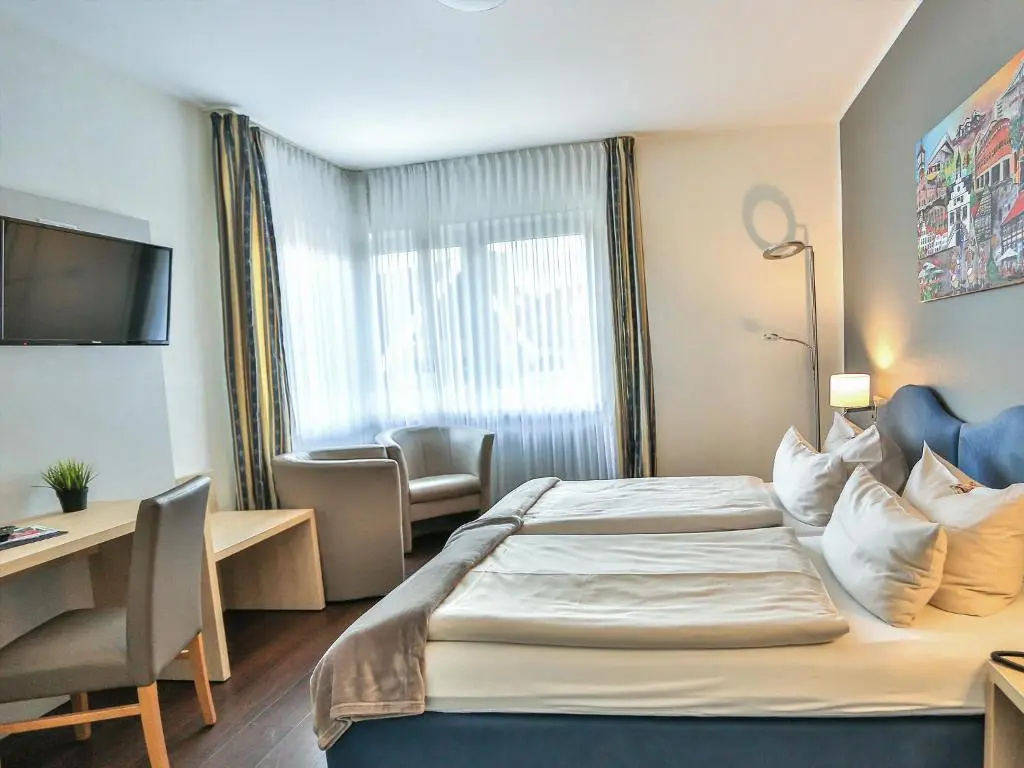 Standard Double room (full double bed)