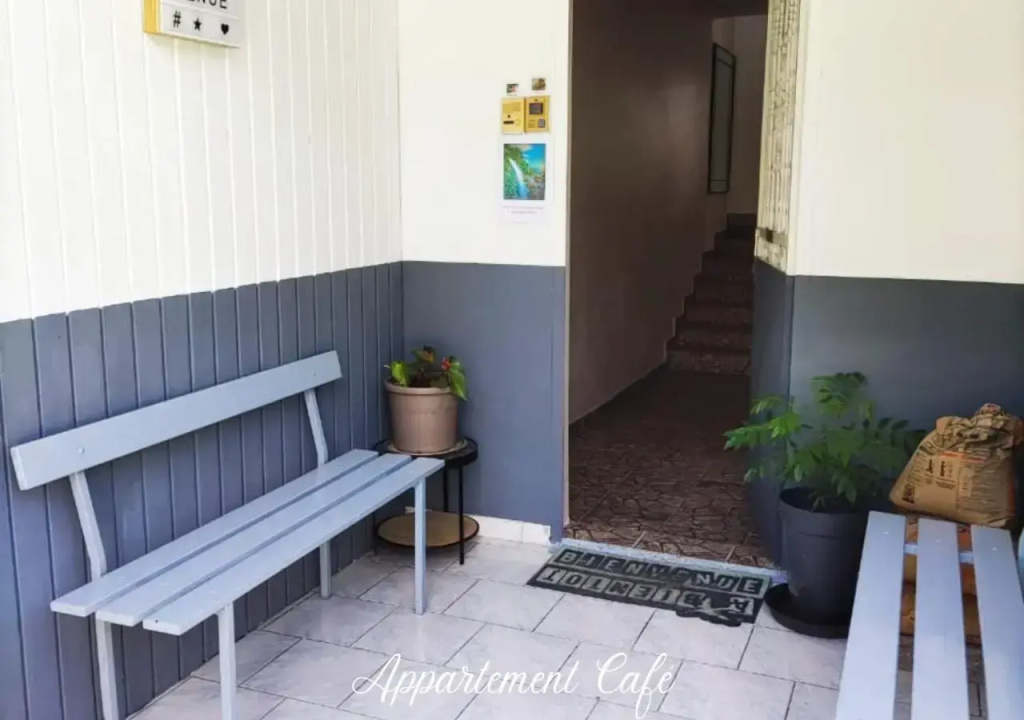 Appartement Café - Proche de la plage du Gosier