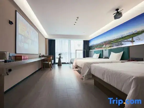 Premier room