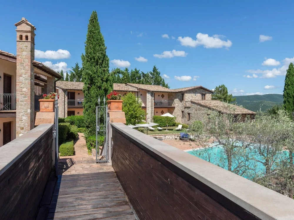 Peaceful Stay in Collazzone Hills